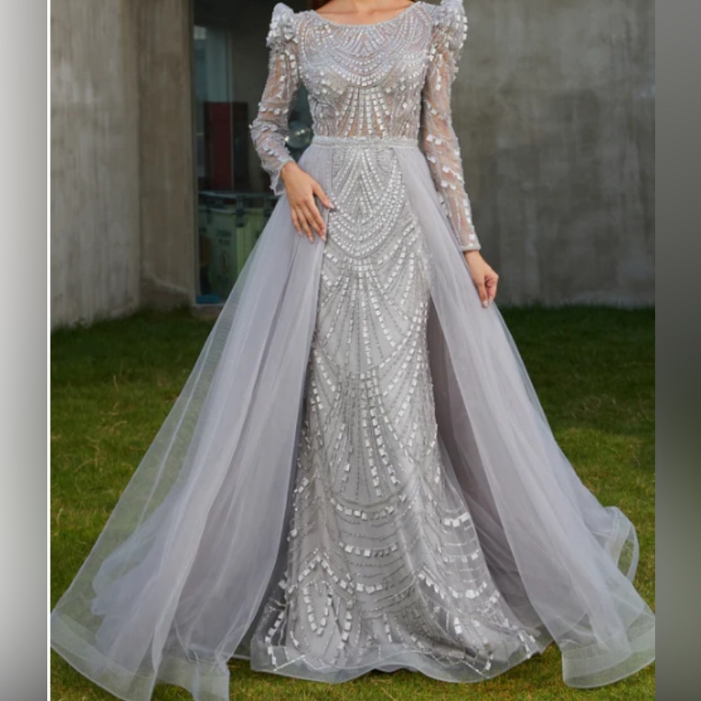 Della couture gown